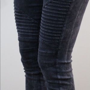 LAST CHANCE Fashion Nova Moto Jegging